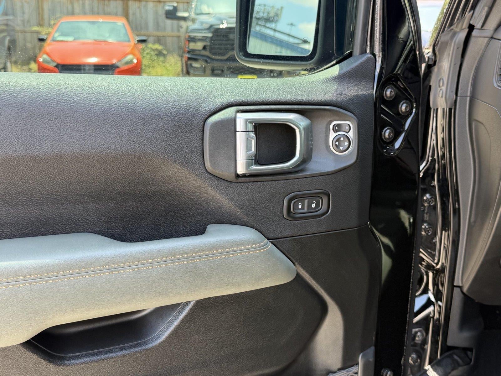 2025 Jeep Gladiator Mojave X