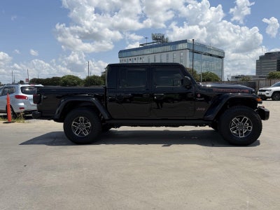 2025 Jeep Gladiator Mojave X