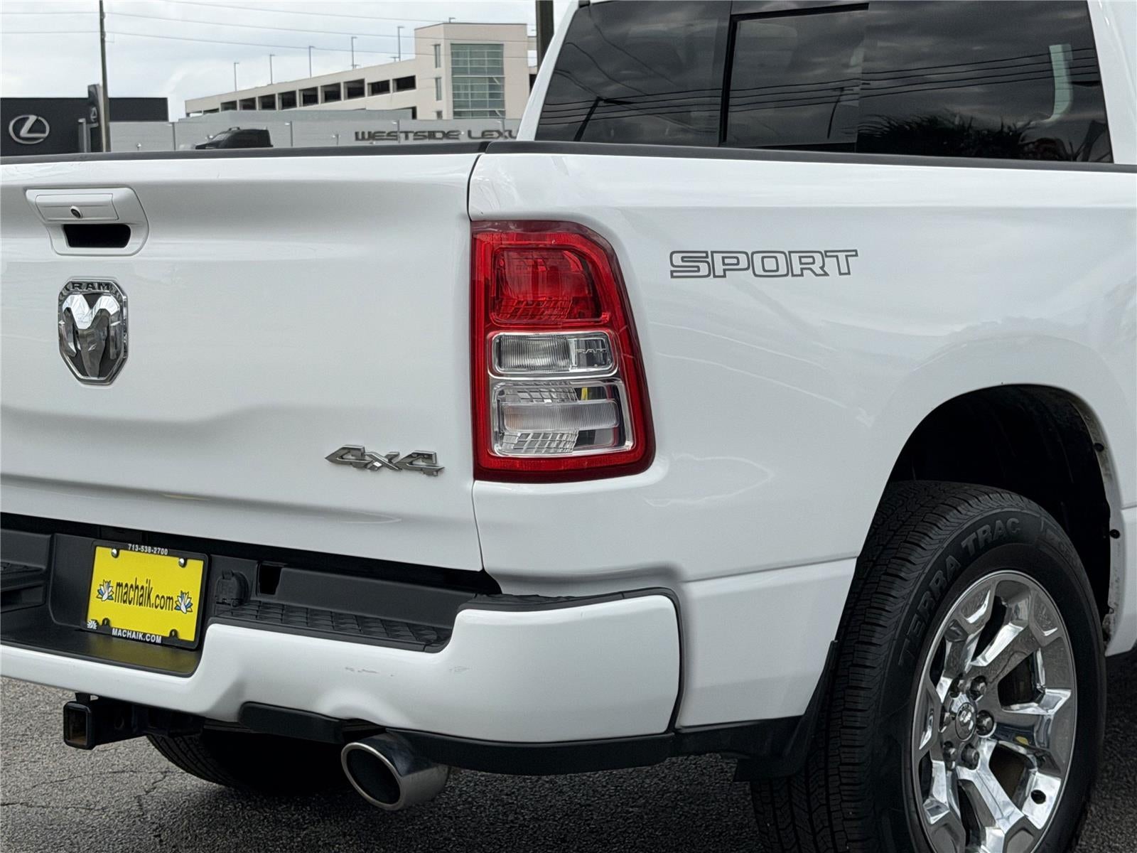 2020 RAM 1500 Lone Star Crew Cab 4x4 5'7' Box