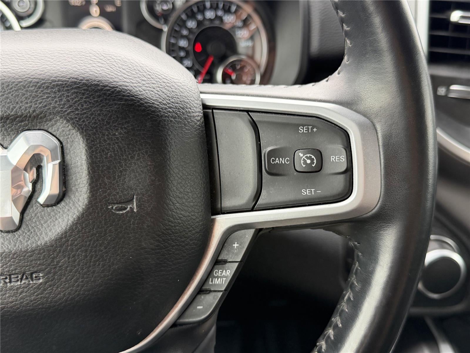 2020 RAM 1500 Lone Star Crew Cab 4x4 5'7' Box