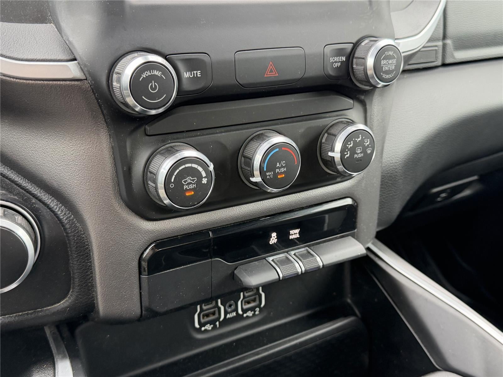 2020 RAM 1500 Lone Star Crew Cab 4x4 5'7' Box