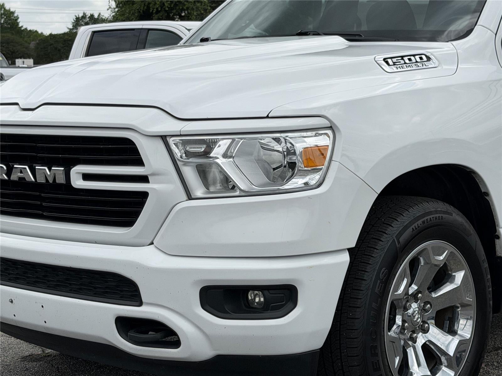 2020 RAM 1500 Lone Star Crew Cab 4x4 5'7' Box