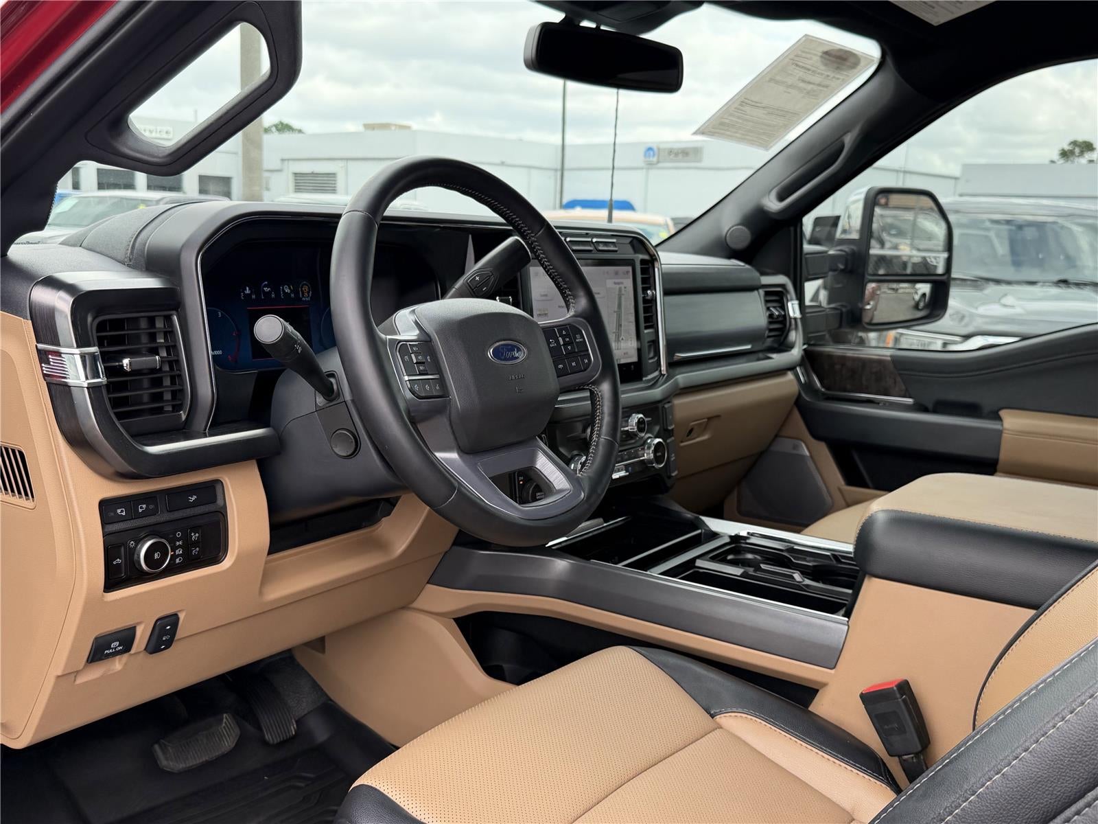 2023 Ford Super Duty F-350 Lariat