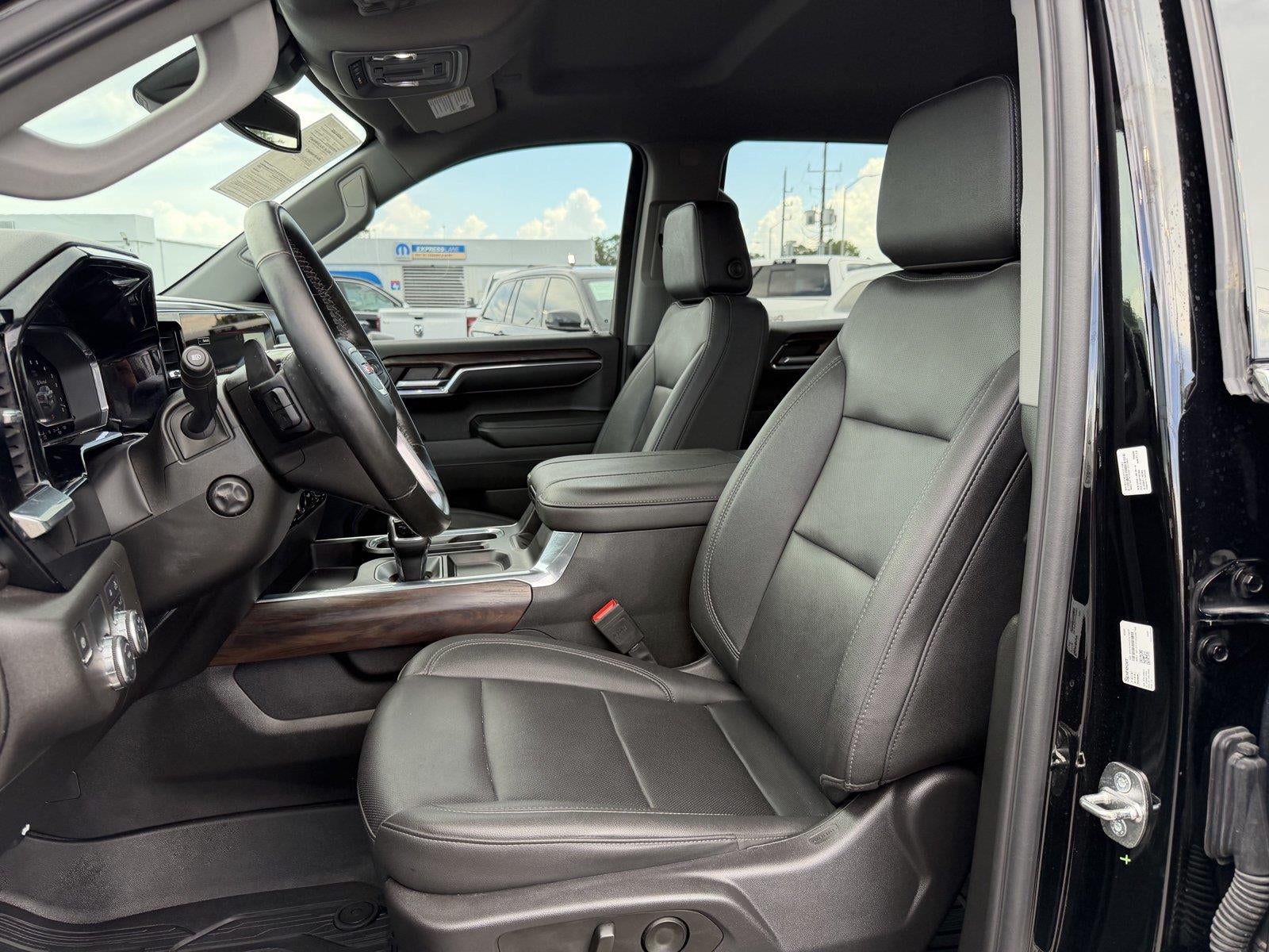 2024 GMC Sierra 1500 SLT