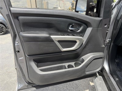 2018 Nissan TITAN SV