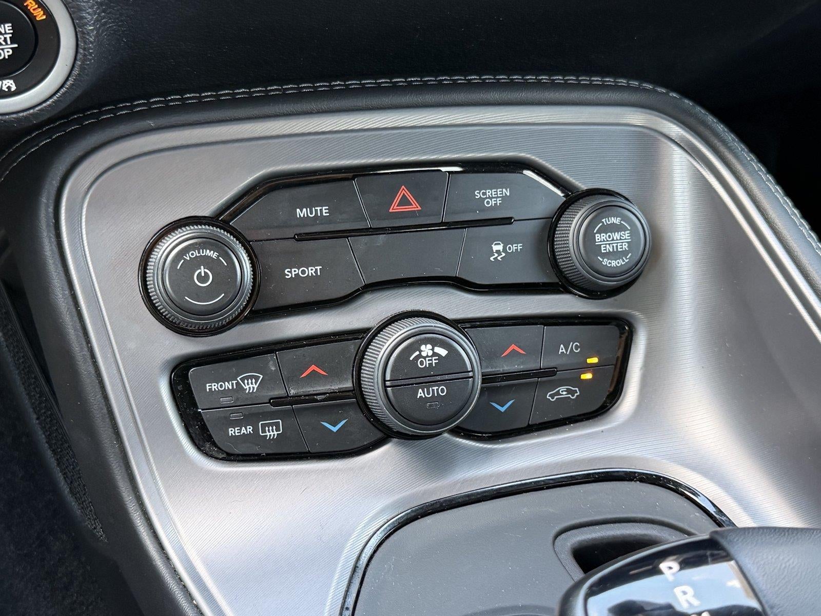 2023 Dodge Challenger SXT