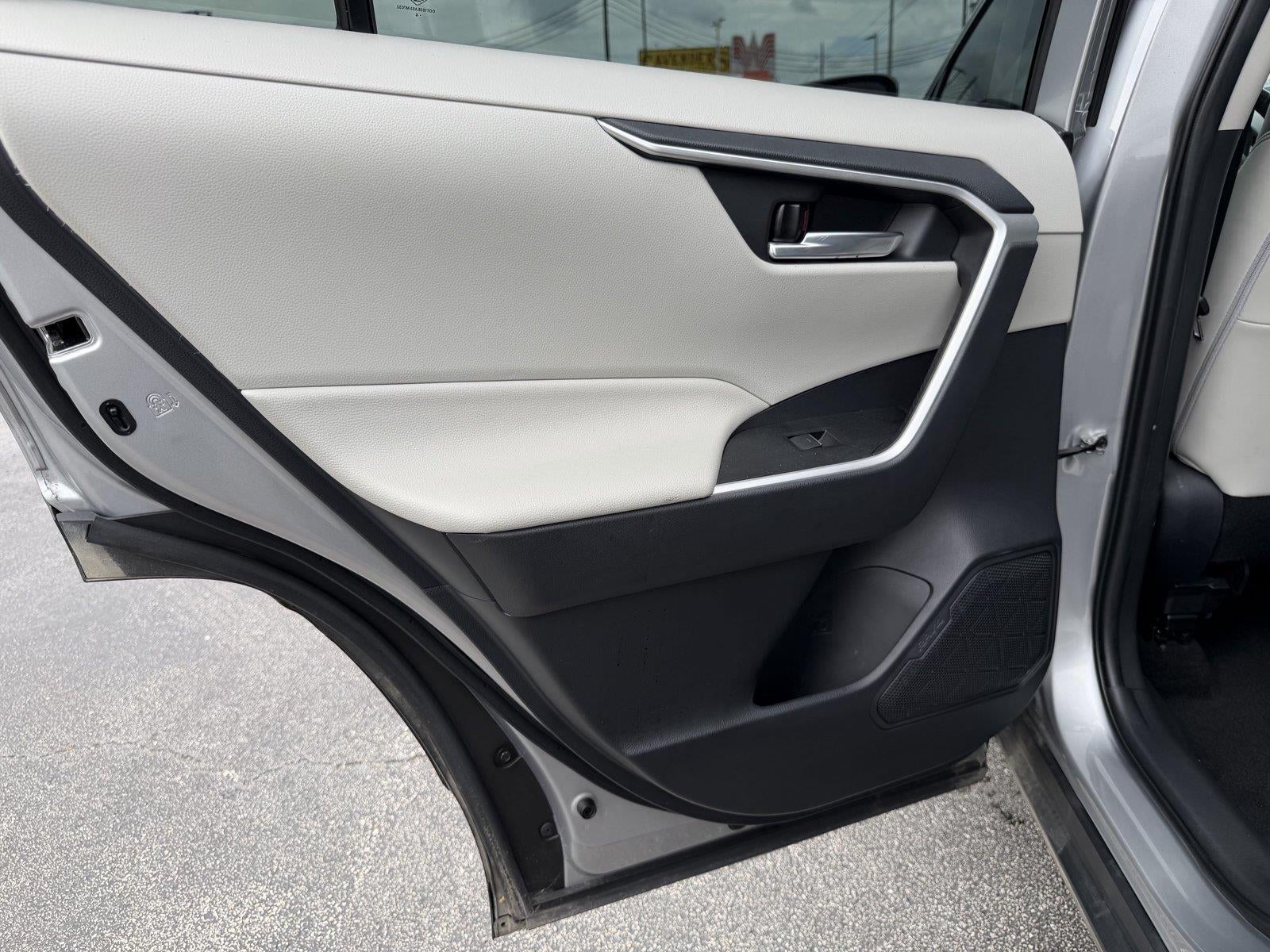 2024 Toyota Rav4 Hybrid XLE Premium