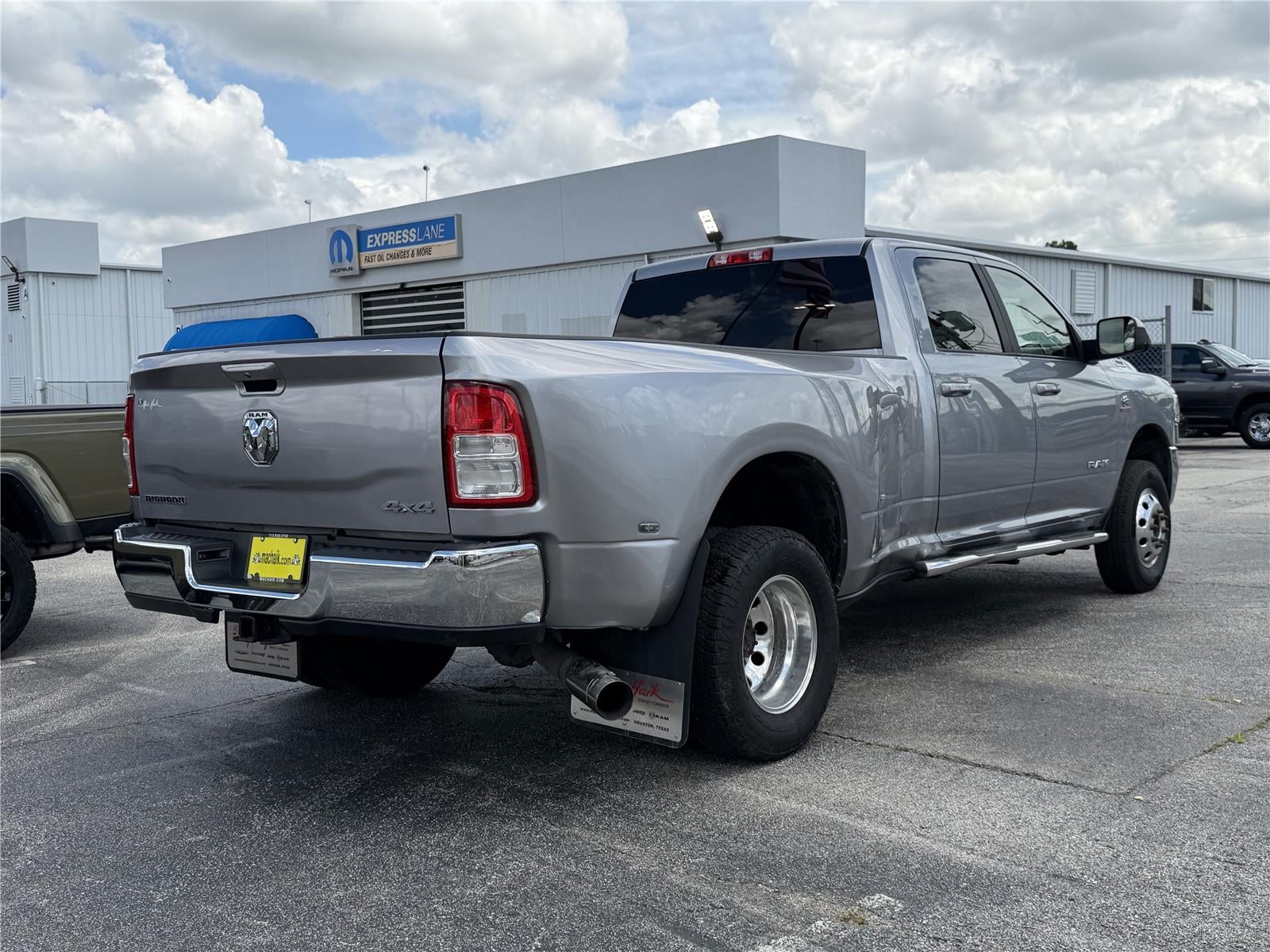 2020 RAM 3500 Big Horn Crew Cab 4x4 8' Box