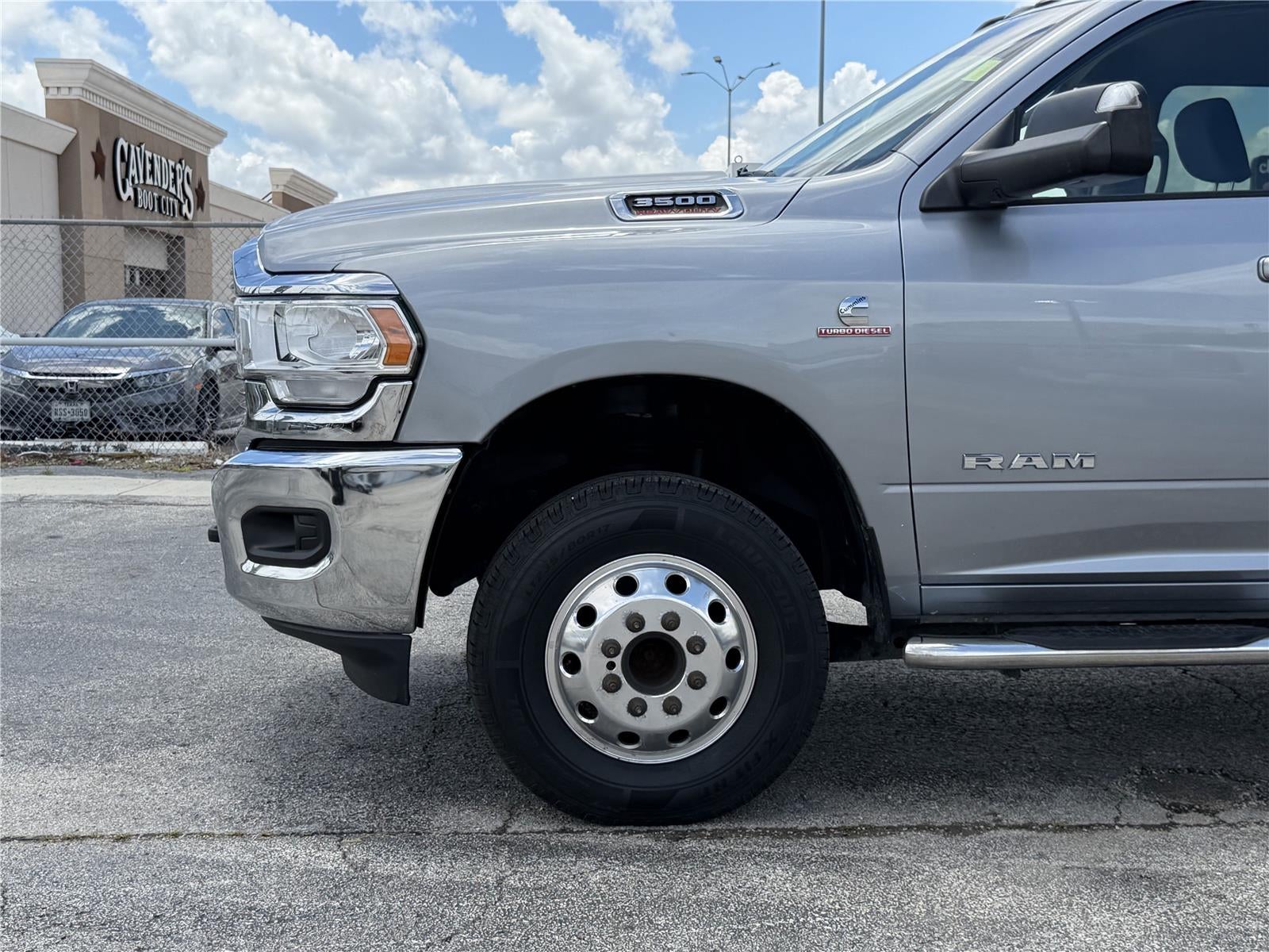 2020 RAM 3500 Big Horn Crew Cab 4x4 8' Box