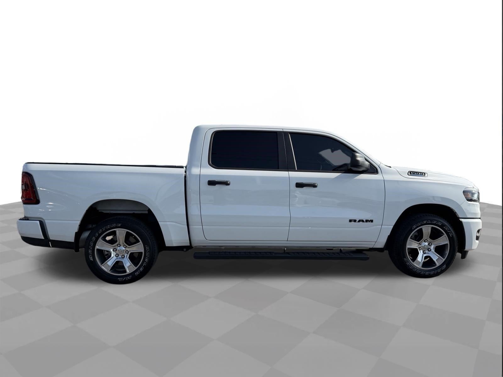 2026 RAM 1500 Express