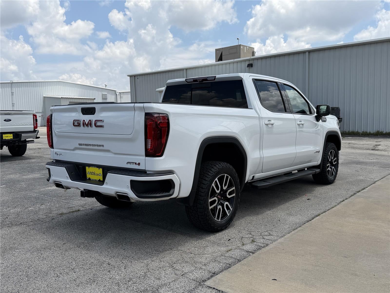 2020 GMC Sierra 1500 4WD Crew Cab Short Box AT4
