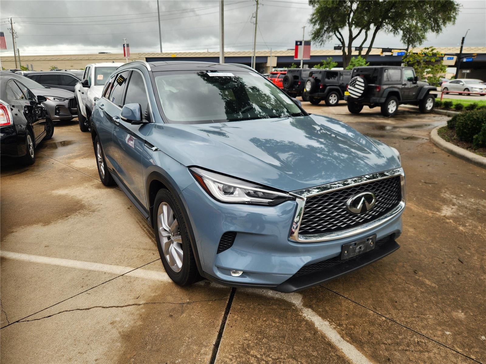 2022 INFINITI QX50 LUXE