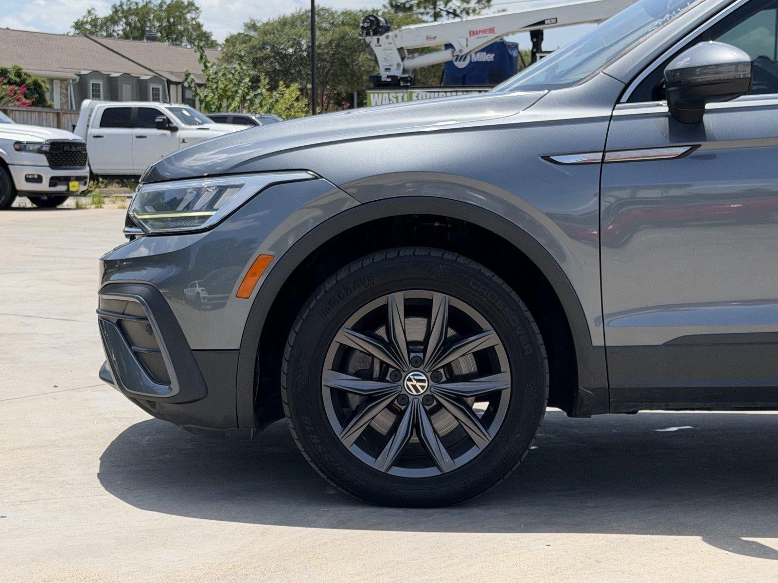 2023 Volkswagen Tiguan SE