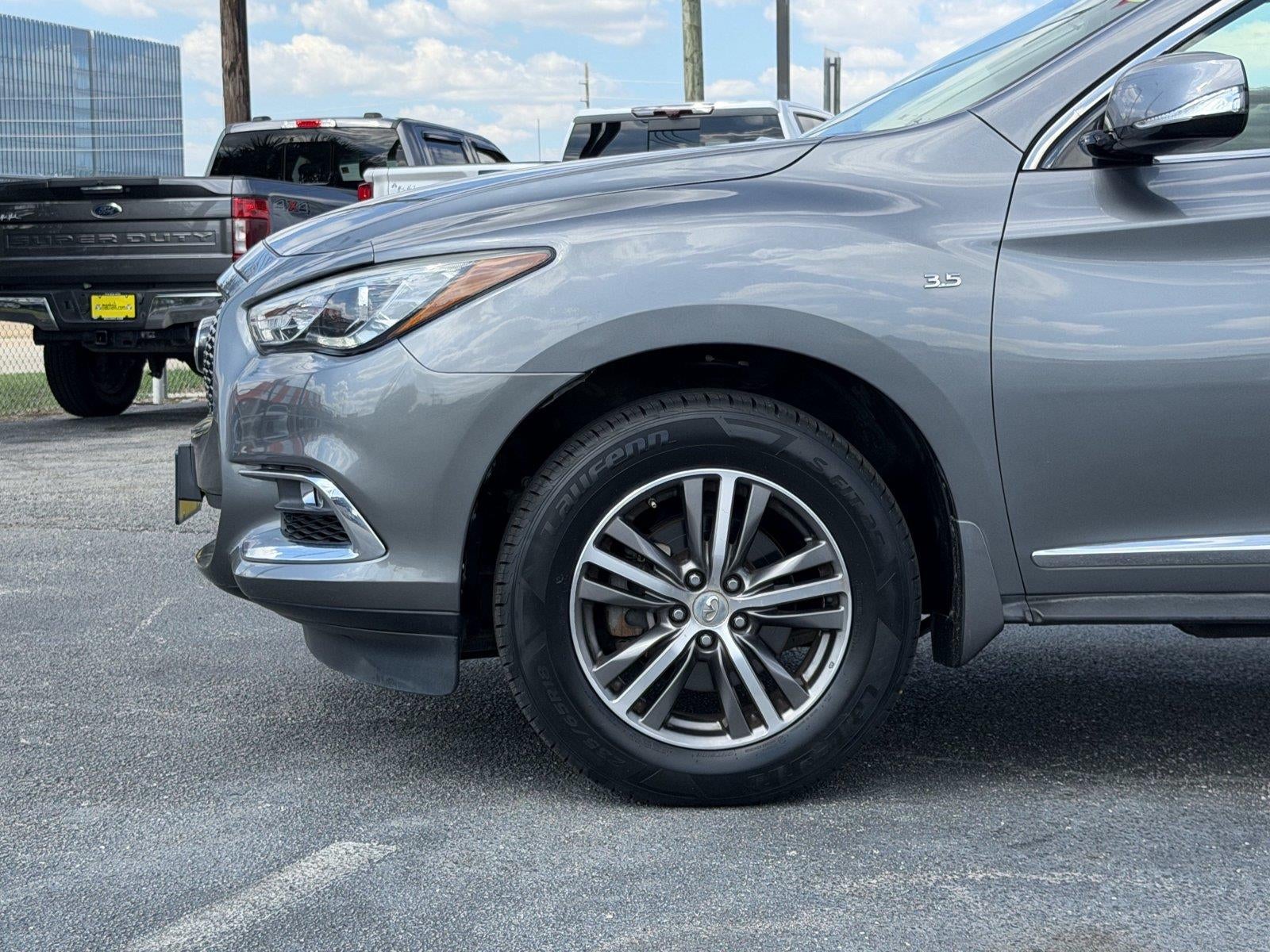 2018 INFINITI QX60 AWD