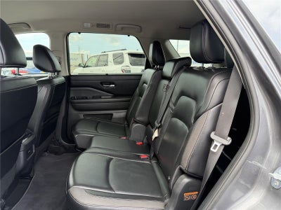 2023 Nissan Pathfinder SL FWD