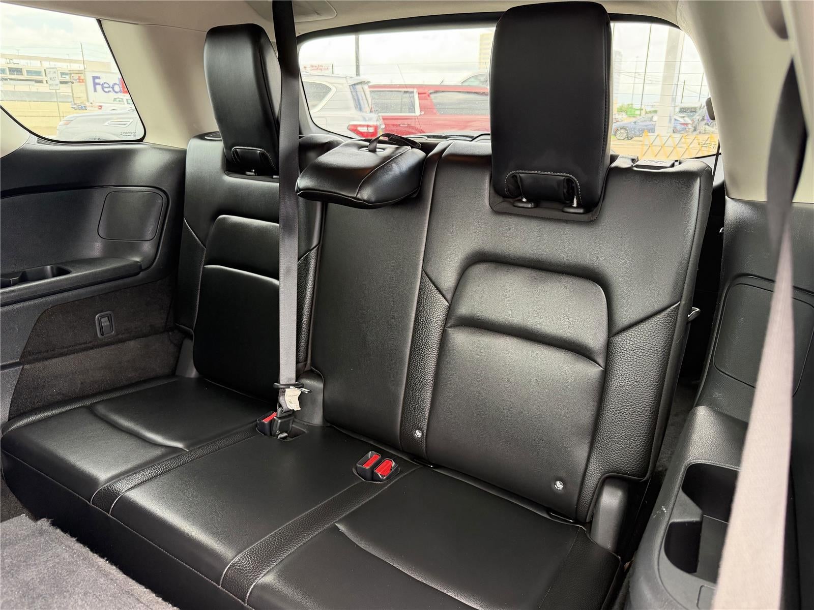 2023 Nissan Pathfinder SL FWD