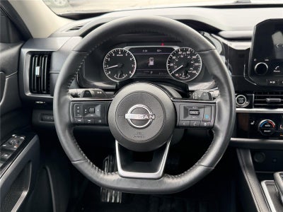 2023 Nissan Pathfinder SL FWD