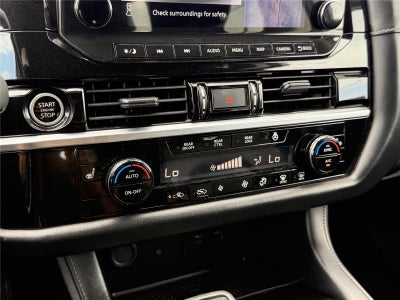 2023 Nissan Pathfinder SL FWD