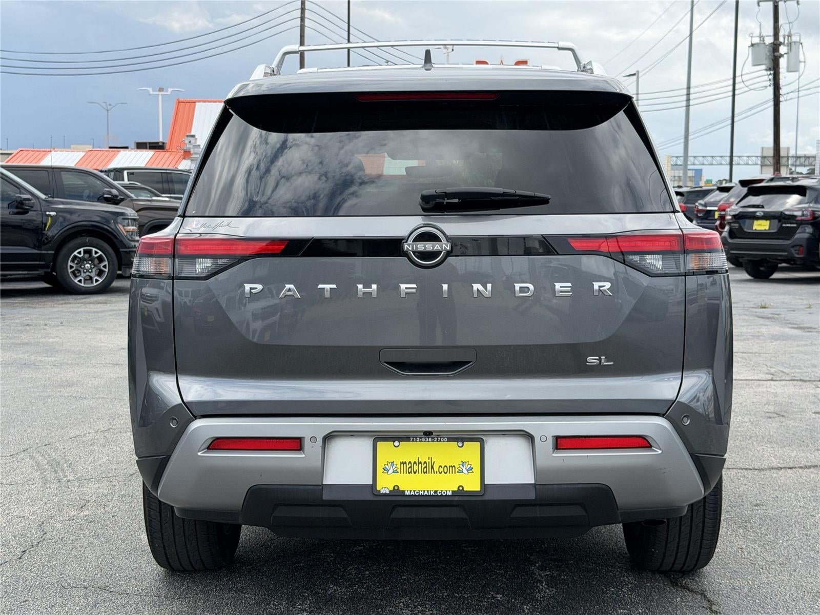 2023 Nissan Pathfinder SL FWD