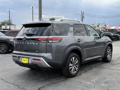 2023 Nissan Pathfinder SL FWD