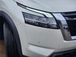 2024 Nissan PATHFINDER SL 4WD