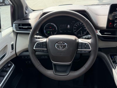 2024 Toyota Sienna Platinum 7-Passenger