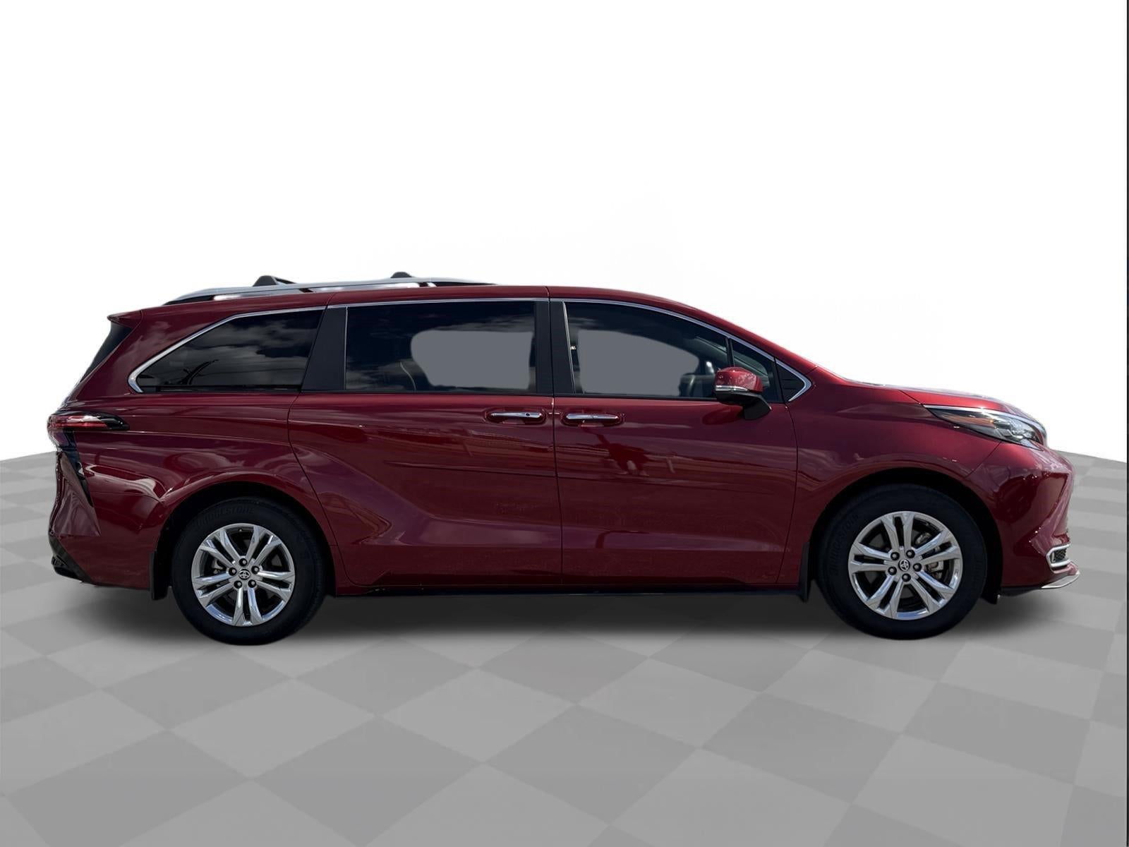 2024 Toyota Sienna Platinum 7-Passenger