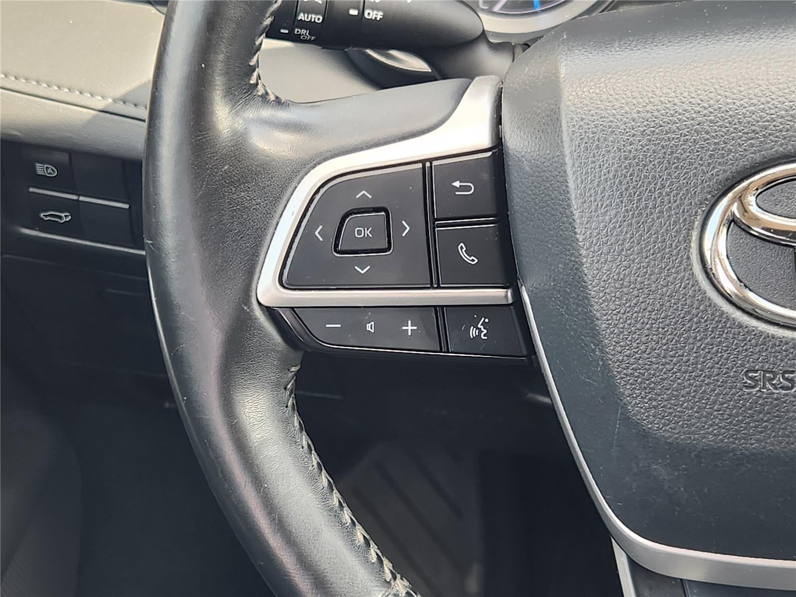 2023 Toyota Highlander Hyb Base