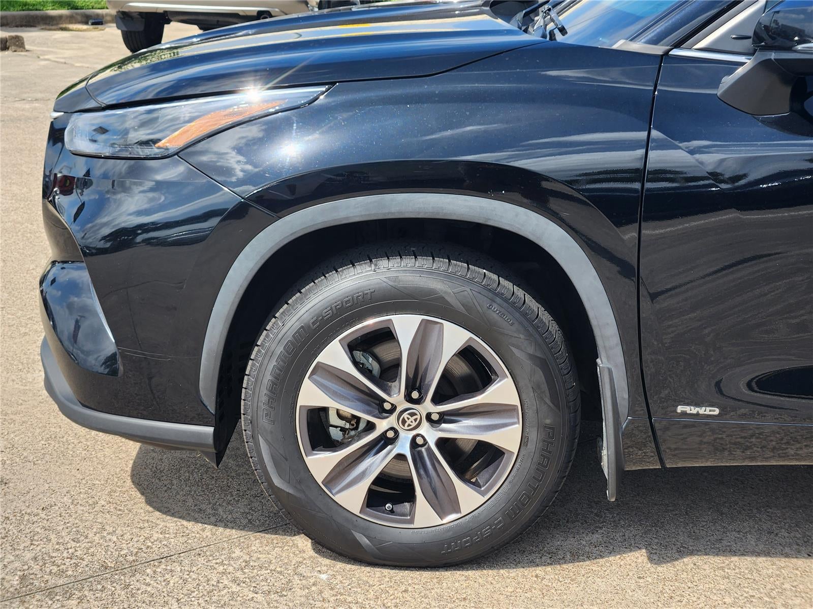 2023 Toyota Highlander Hyb Base