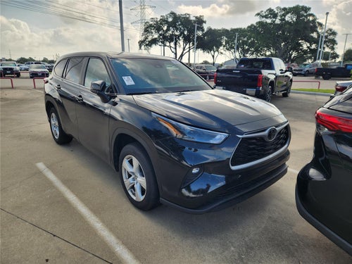 2025 Toyota Highlander Base