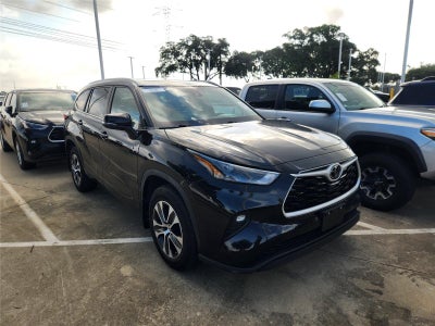 2023 Toyota Highlander XLE