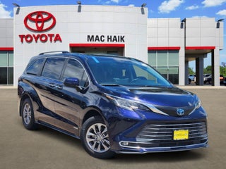 2021 Toyota Sienna XLE