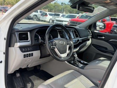 2018 Toyota Highlander Limited Platinum