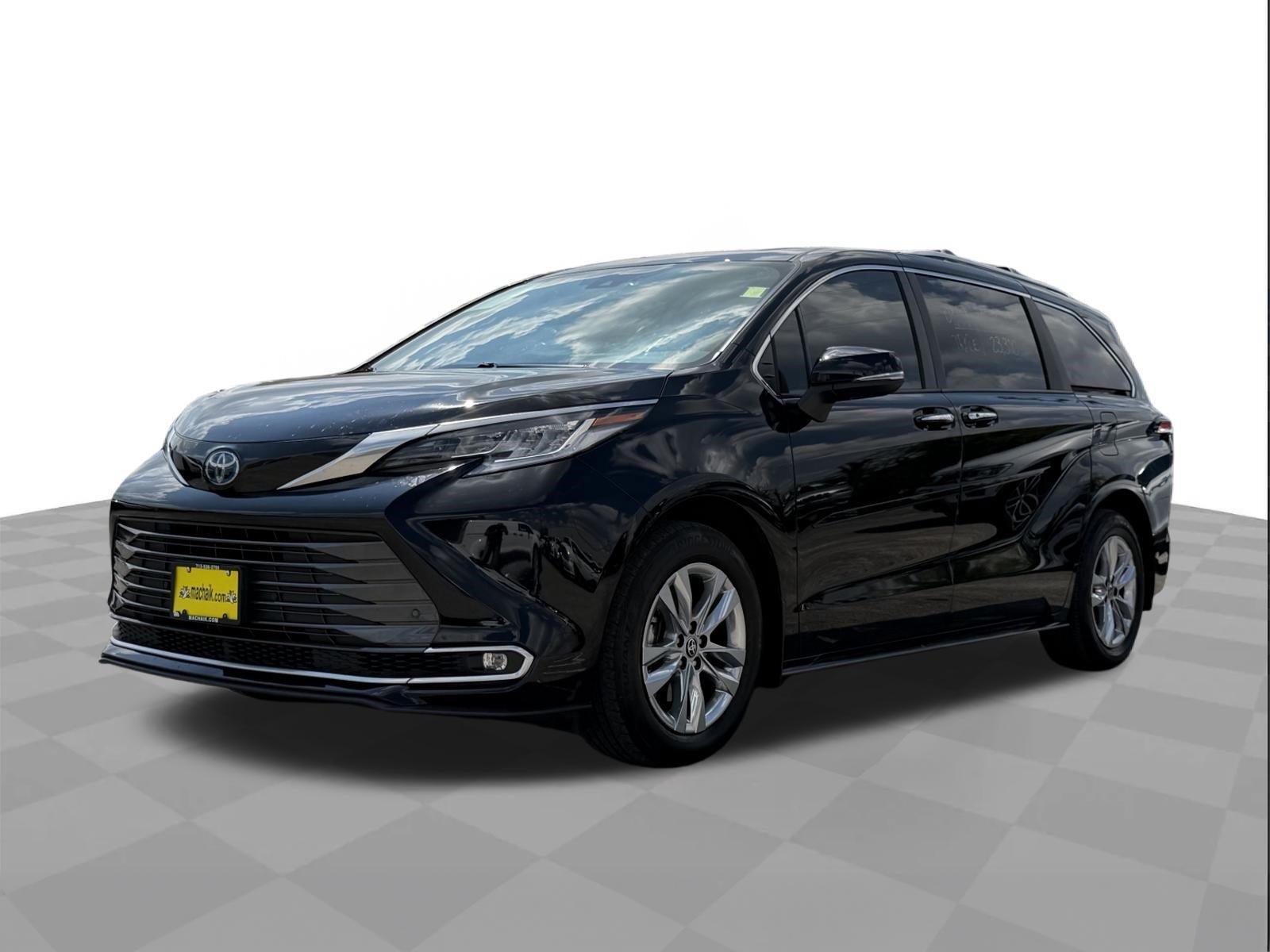 2025 Toyota Sienna Limited 7-Passenger