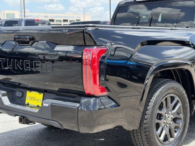 2023 Toyota Tundra Platinum HV