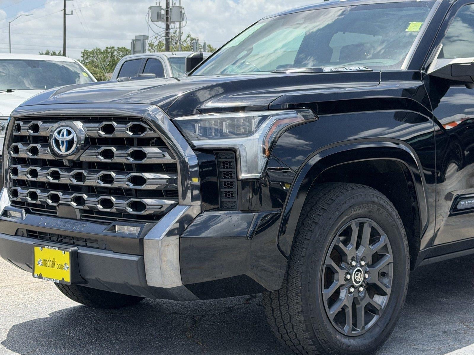 2023 Toyota Tundra Platinum HV