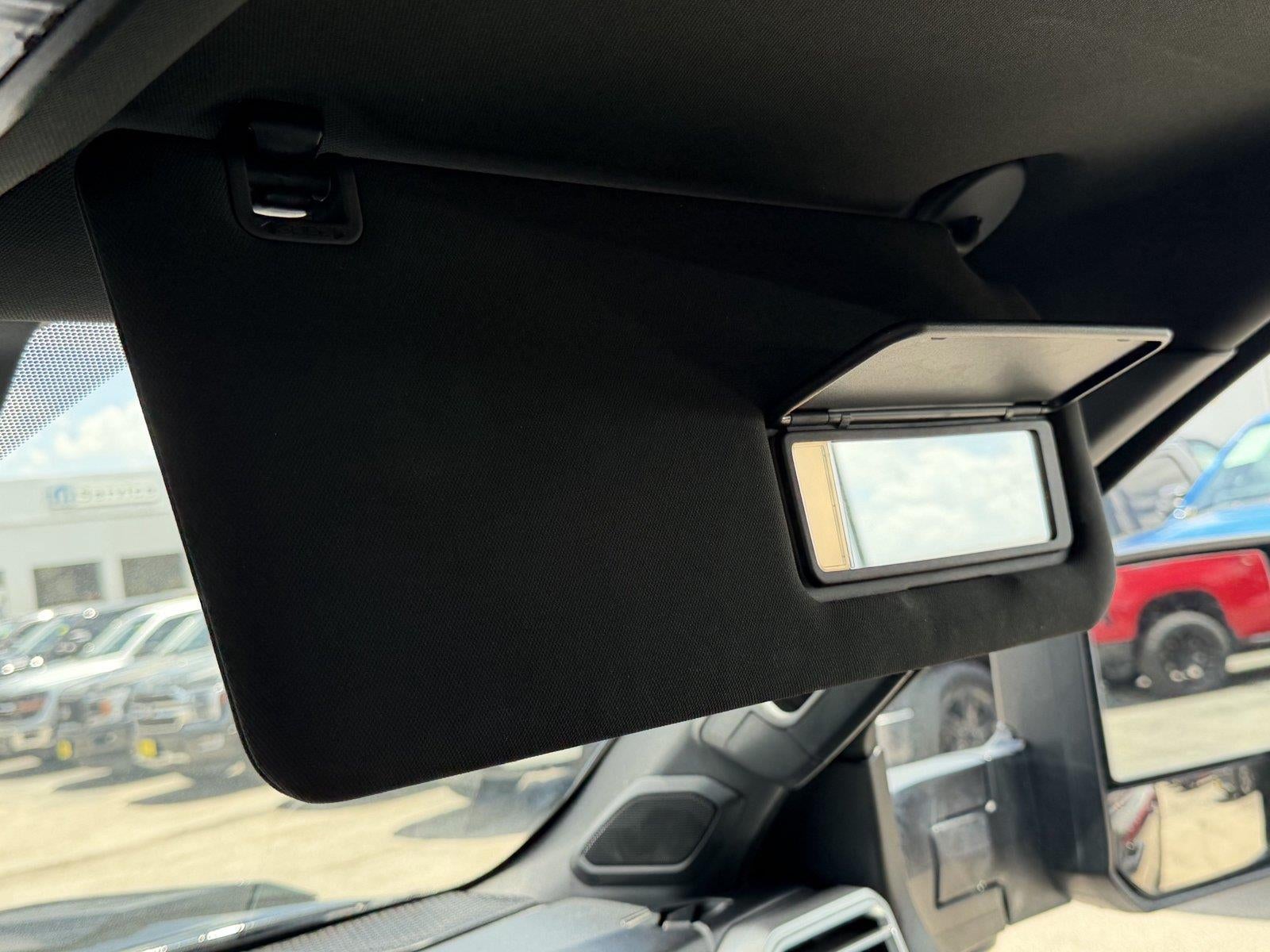 2023 Toyota Tundra Platinum HV