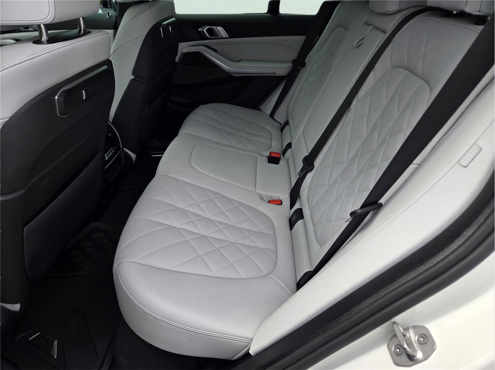 2025 BMW X5 sDrive40i