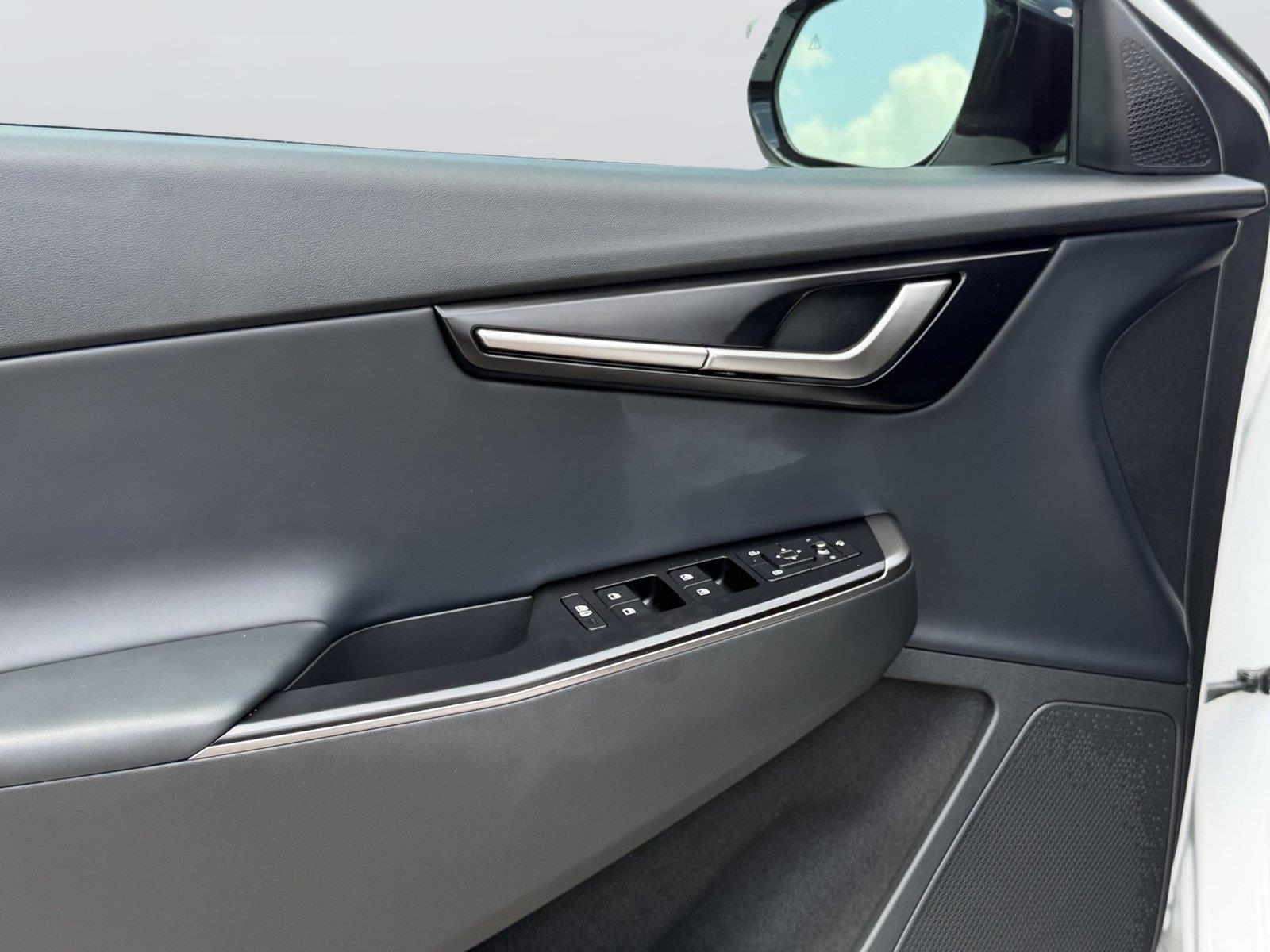 2025 Kia Ev6 Light
