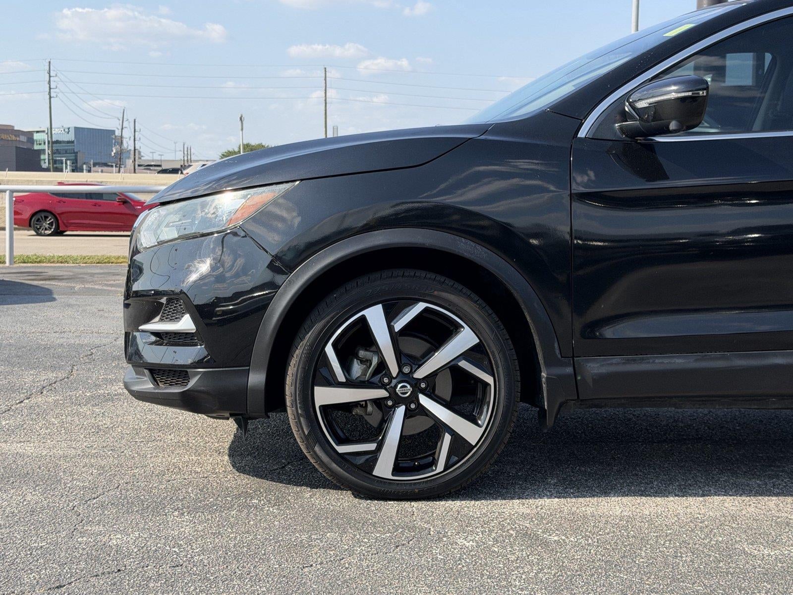 2022 Nissan Rogue Sport SL