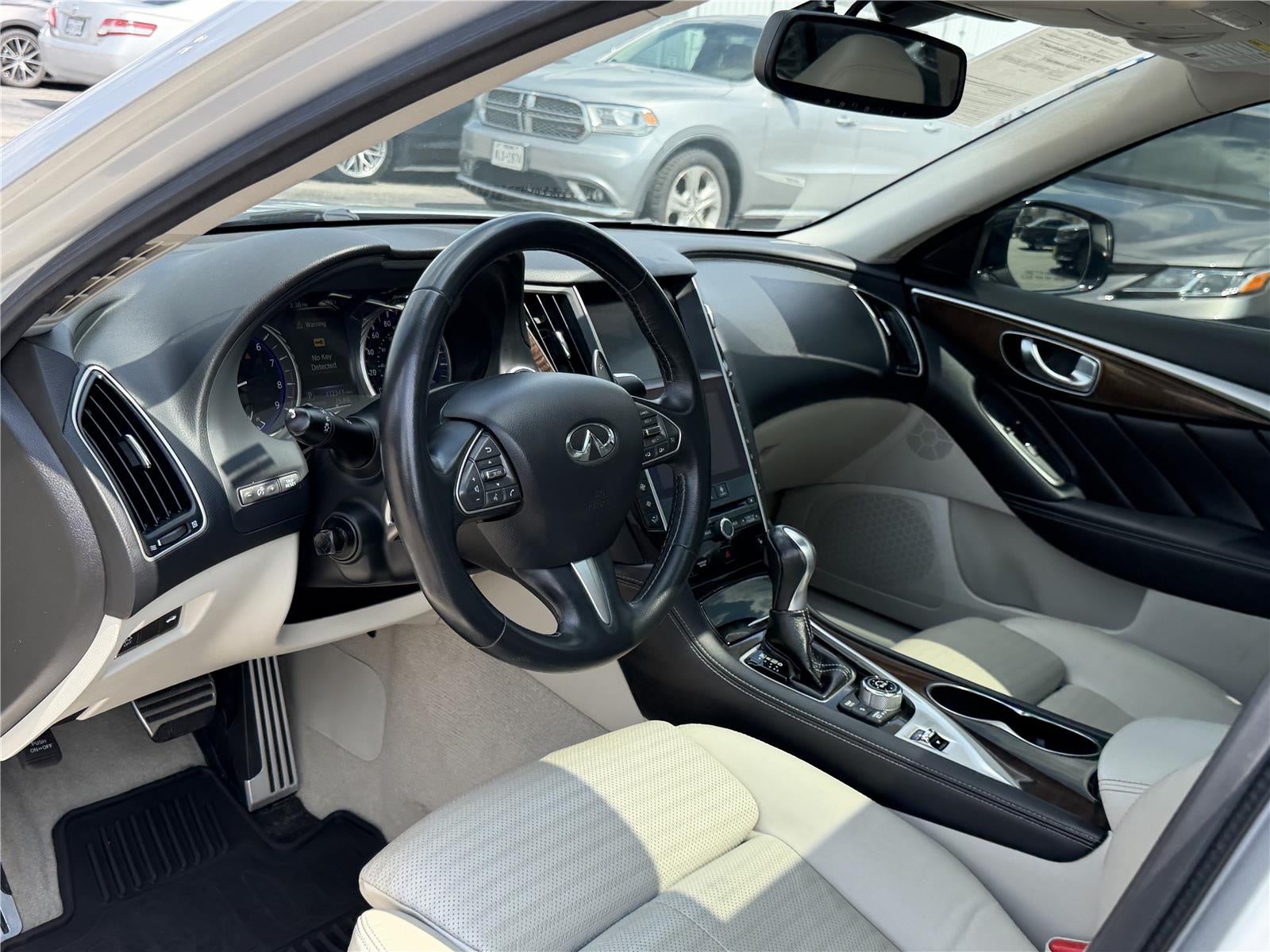 2015 INFINITI Q50 Sport