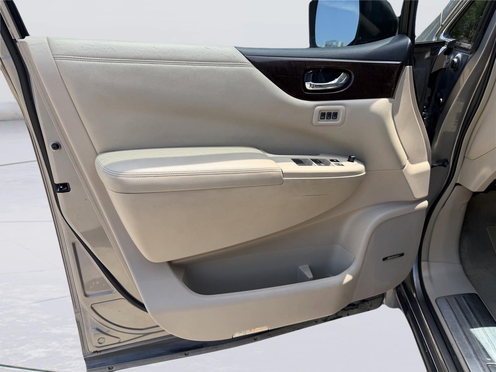 2015 Nissan Quest Platinum