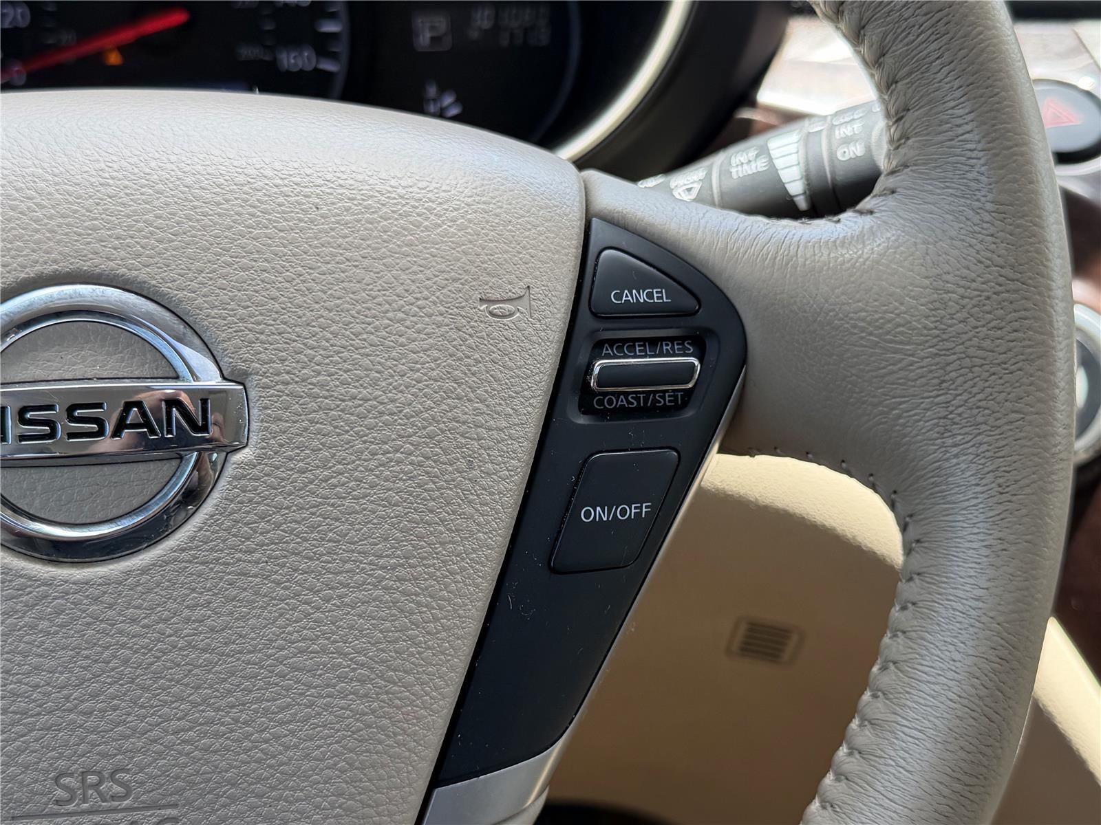 2015 Nissan Quest Platinum