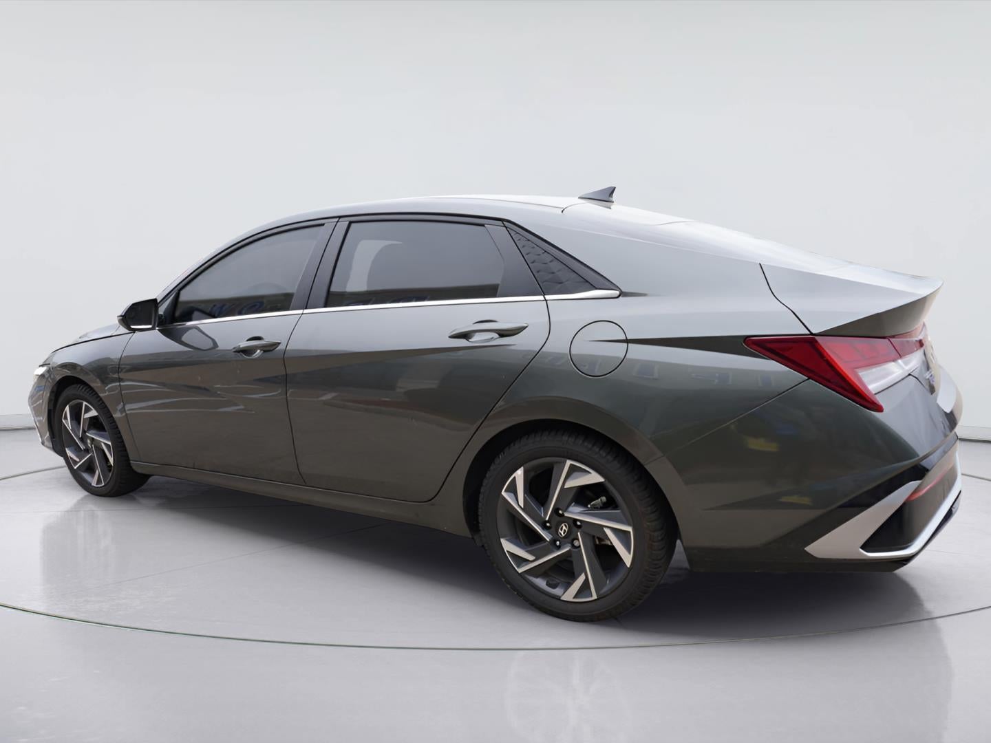 2024 Hyundai Elantra Hybrid Limited