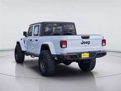 2022 Jeep Gladiator Altitude