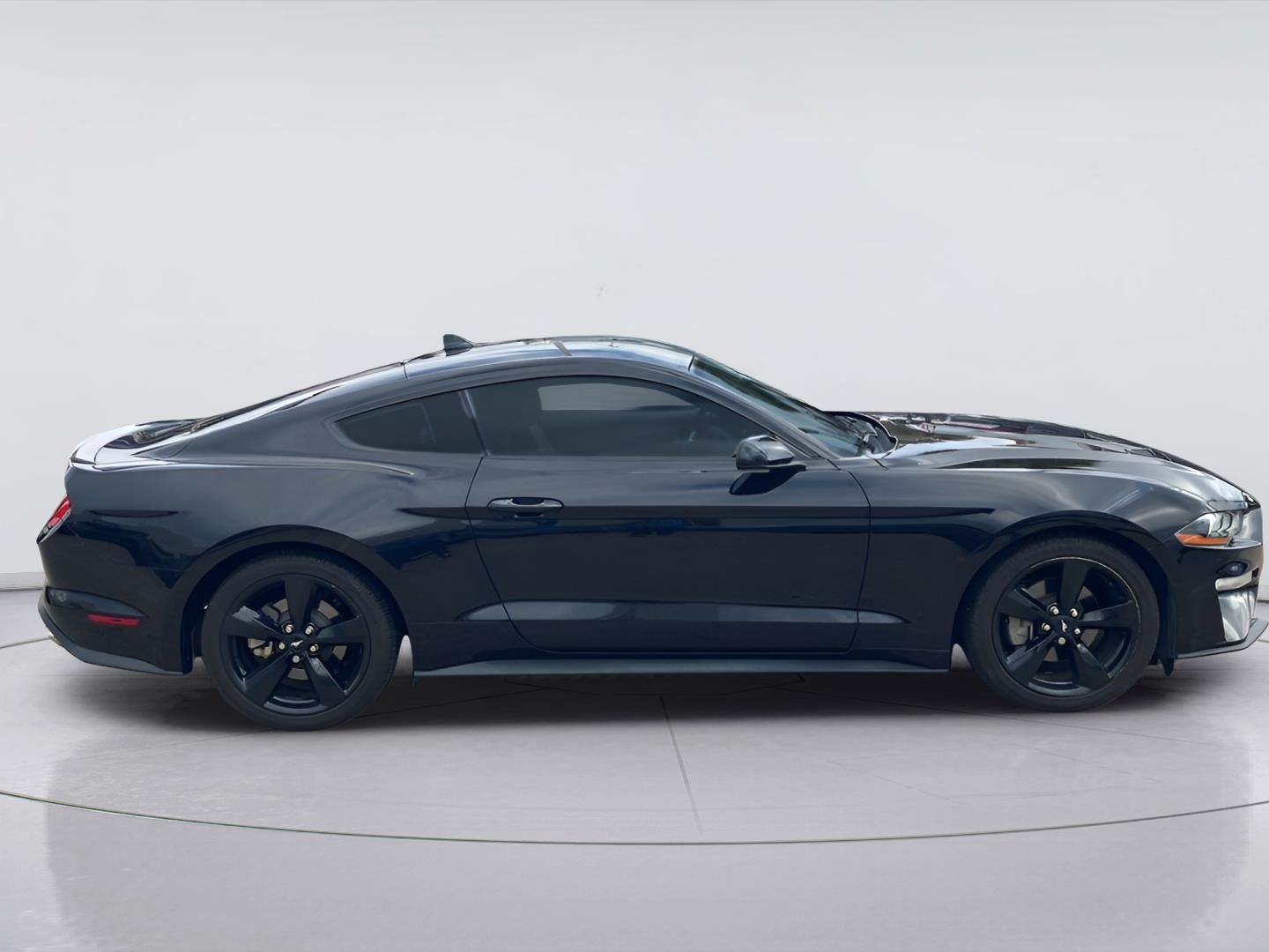 2022 Ford Mustang EcoBoost