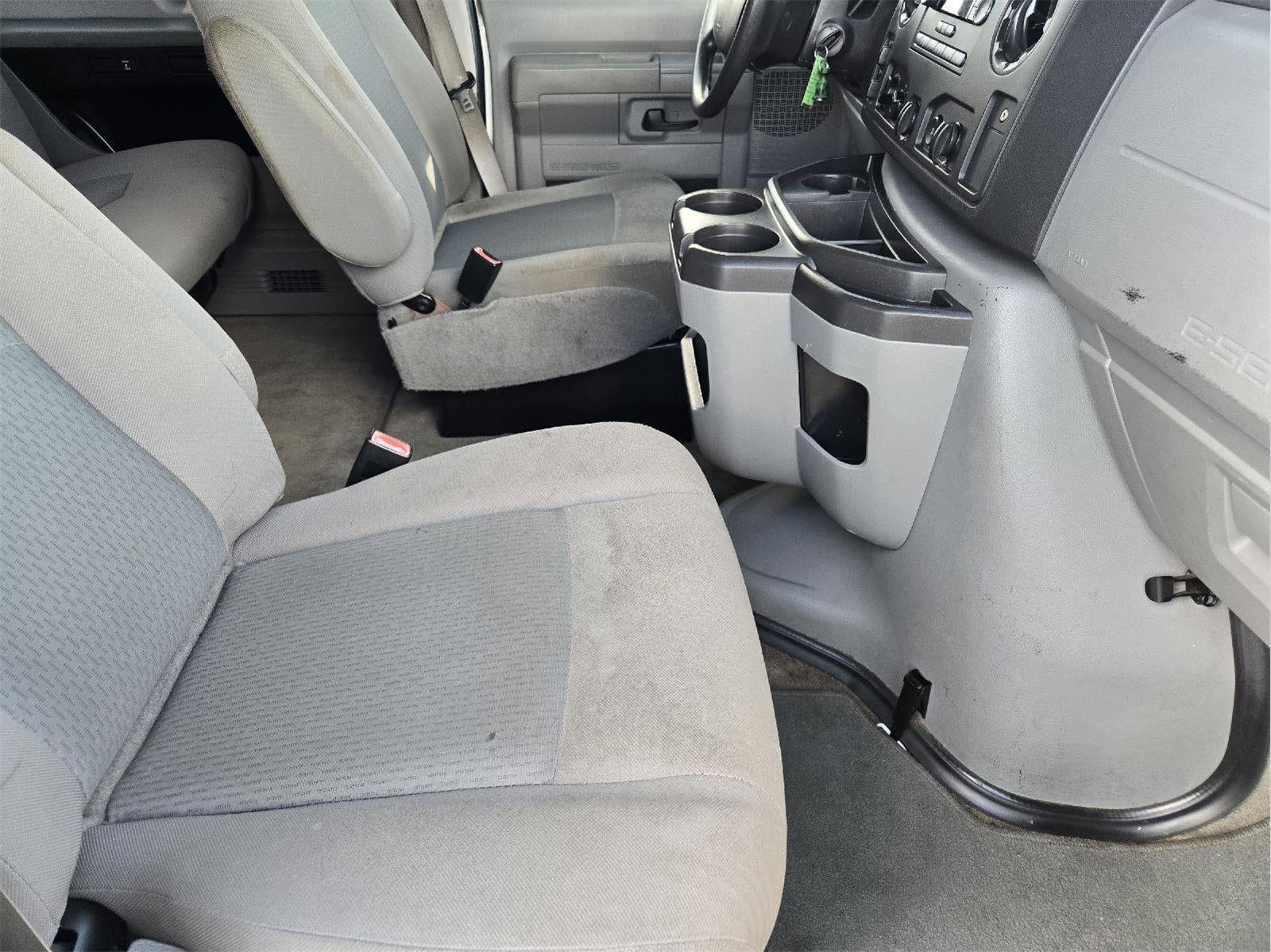 2014 Ford E-Series E-350 SD XLT