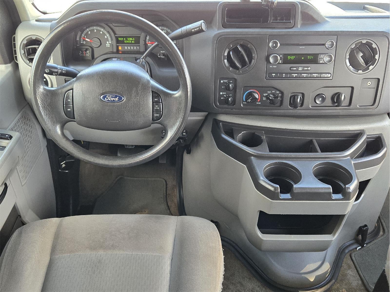 2014 Ford E-Series E-350 SD XLT