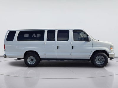2014 Ford E-Series E-350 SD XLT
