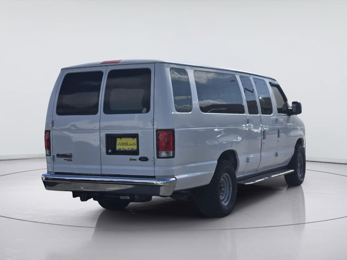2014 Ford E-Series E-350 SD XLT